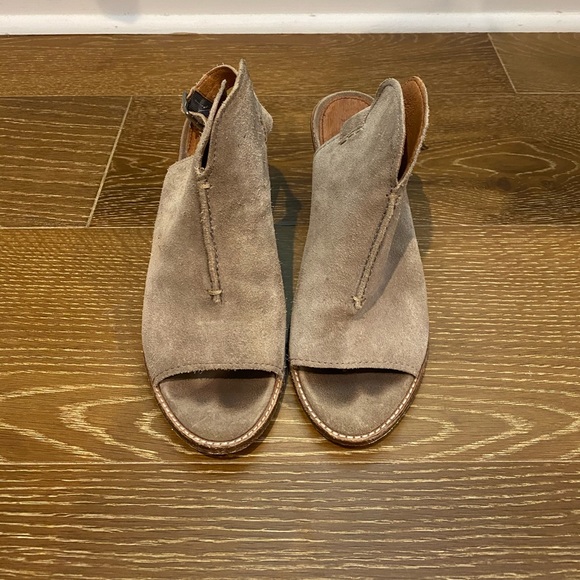 Frye Courtney slingback heels - Picture 4 of 5